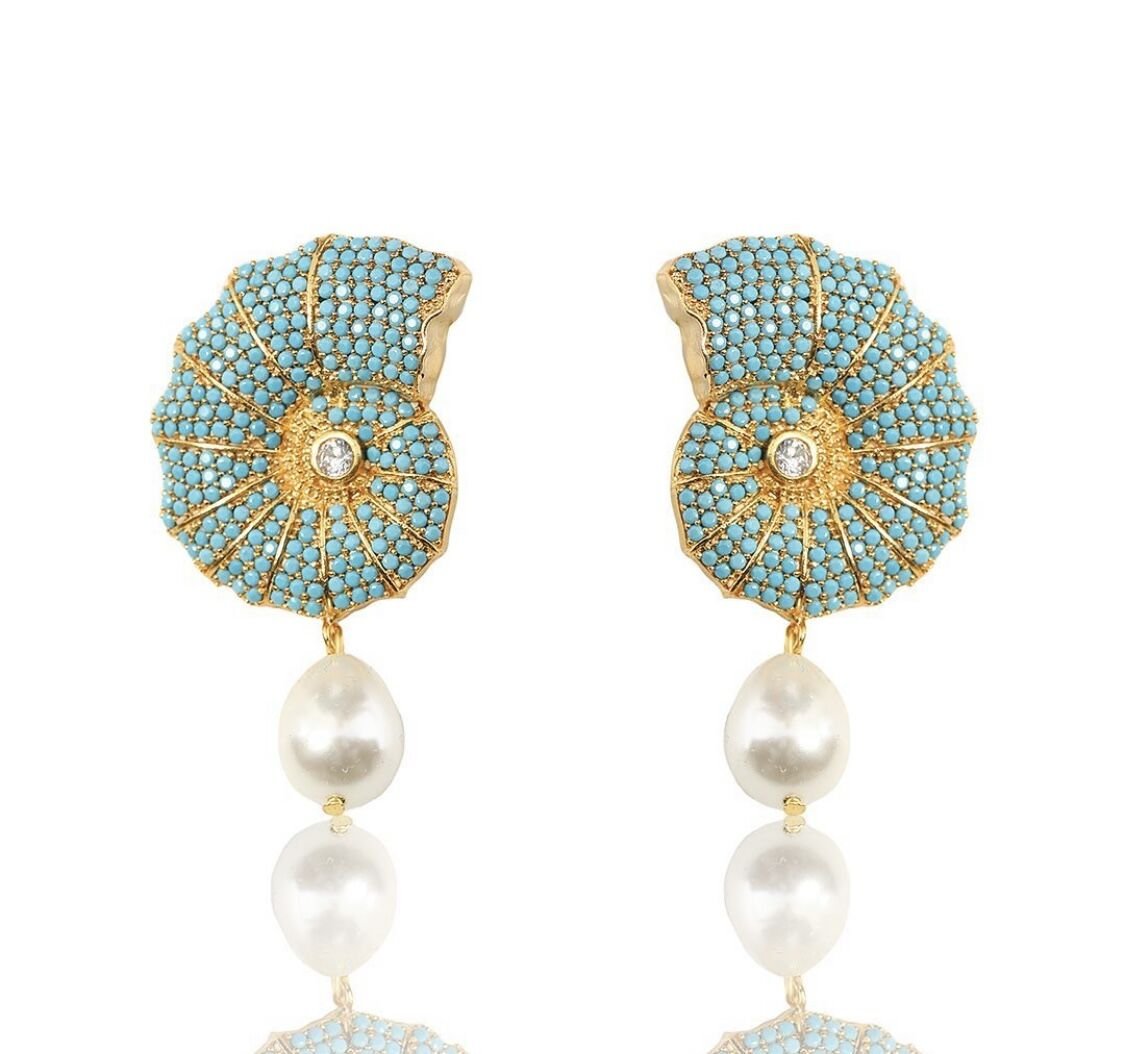 BLUE NAUTILUS WITH PEARL